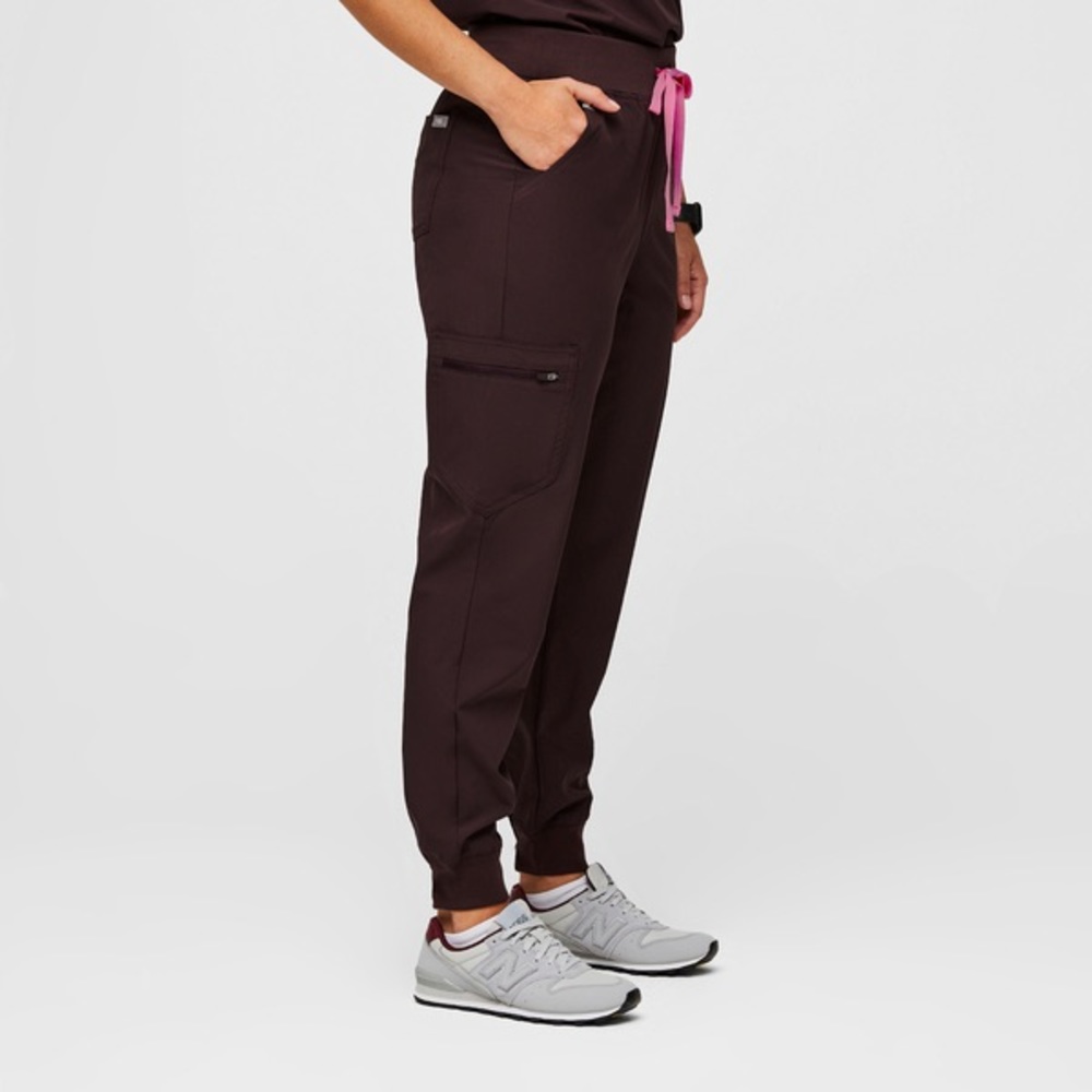 FIGS Zamora jogger scrub pants
